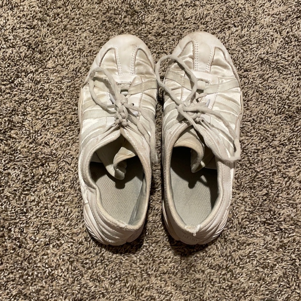 Nfinity cheer shoes